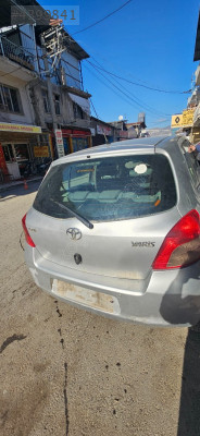 Toyota Yaris bagaj kapağı
