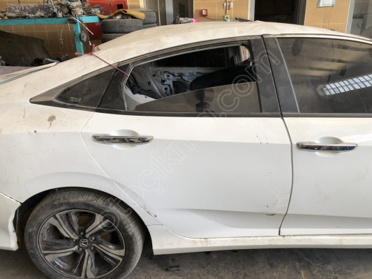 2020 Honda Civic Sağ Arka Kapı