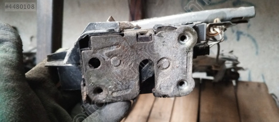 Renault laguna 1 sağ arka kapı kilidi