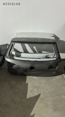 VOLKSWAGEN/ GOLF 13-19 UFAK HASARLI ORJİNAL BAGAJ KAPAĞI