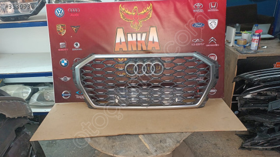 2024 Audi Q3 Sline Modeli İçin Oto Çıkma Panjur