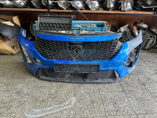 Peugeot 2008 ön tampon dolu yeni model