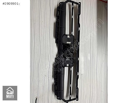 Ön Tampon Orta Parça Üst A4 2013-2015 8K0807233G