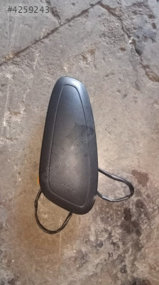 Peugeot 206 sağ koltuk airbegi