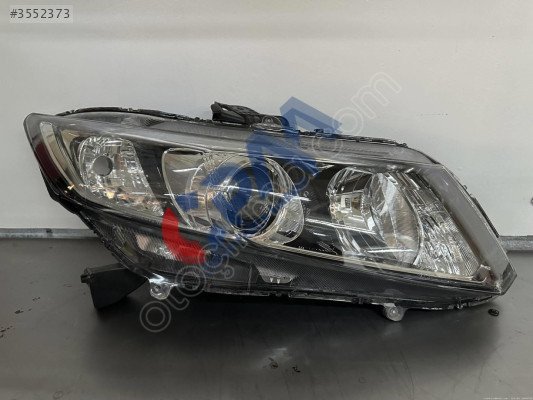 HONDA CİVİC FB7 SAĞ ÖN FAR