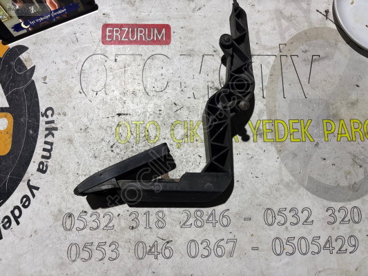 8D1721506 PASSAT B5/AUDİ A4-A6/OCTAVİA A4 çıkma gaz pedalı