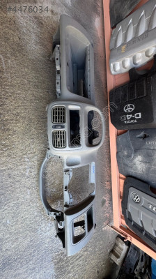 Renault symbol üst göğüs 7700431691