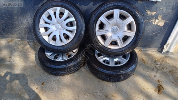Renault Clio4 185/65/15 jant lastik takımı orjinal