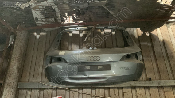 Audi Q5 bagaj kapağı
