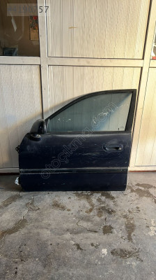 Mitsubishi carisma sol ön kapı dolu orjinal