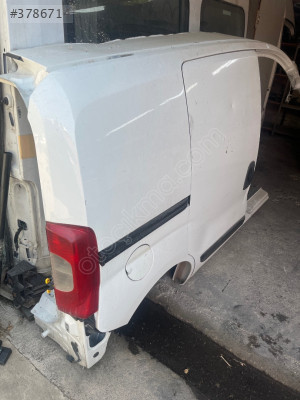 Fiat Fiorino Sağ Arka Çamurluk