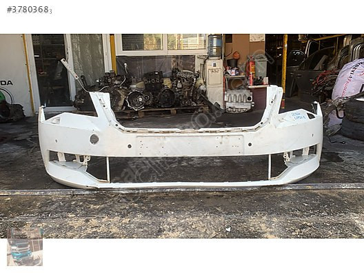 Skoda Superb ön tampon çıkma