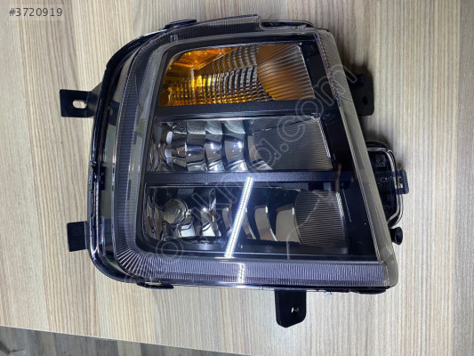 SCİROCCO SİS FARI SAĞ XENONLU MODELİN SIFIR 1K8941662 ÇAĞRI OTO