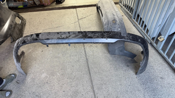 VOLVO CROSS COUNTRY ARKA TAMPON KAPLAMASI ORJİNAL ÇIKMA