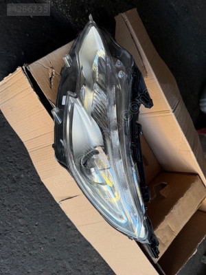 Peugeot 2008 sol ön far