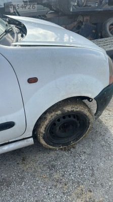 Kango sağ ön çamurluk 98-2003