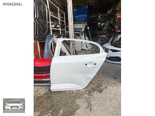 Renault Megane 4 sol arka kapı