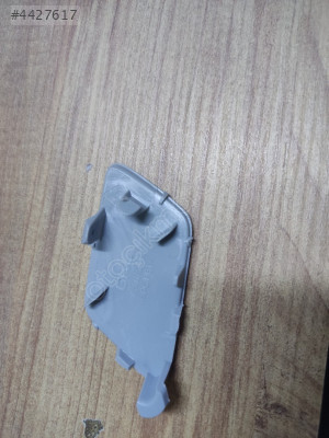 Audi A3 Ön Çeki Demiri Kapağı Hatchback  2013-2017