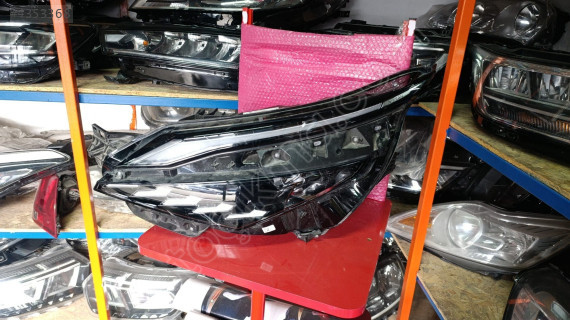 Nissan Qashqai sol far 2024 25