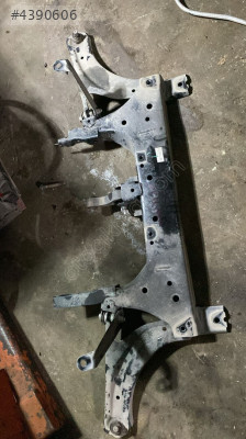 DACİA SPRİNG MOTOR TRAVERSİ