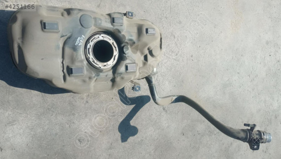 fiat egea 2020 1.3 çıkma orjinal yakıt deposu (son fiyat)