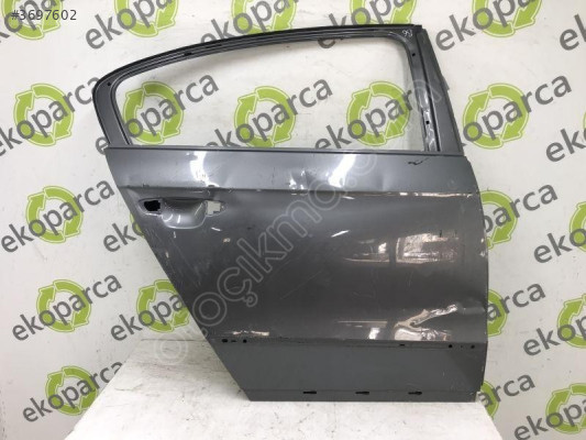 VOLKSWAGEN PASSAT 2008 2011 SAĞ ARKA KAPI 3C5833056