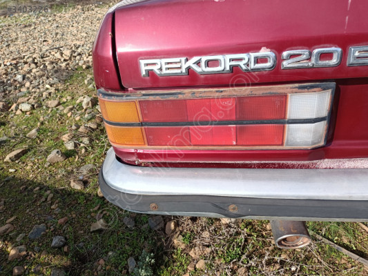 OPEL REKORD E1 SAĞ ARKA STOP LAMBASI