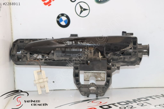 MERCEDES C SERİSİ A204 W204 SOL KAPI KOLU A2047600734