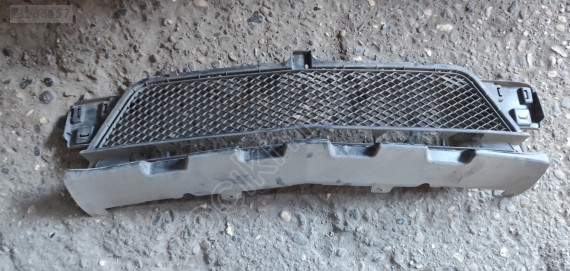 MERCEDES A180 W176 ÖN TAMPON ALT IZGARASI ÇIKMA PARÇA