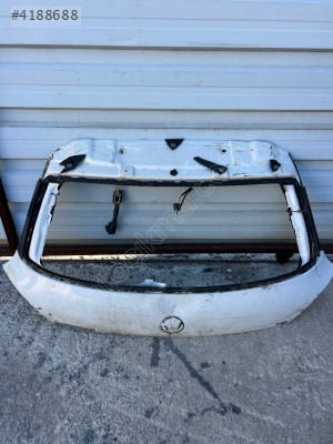 Volksvagen Scirocco çıkma orjınal arka bagaj kapağı