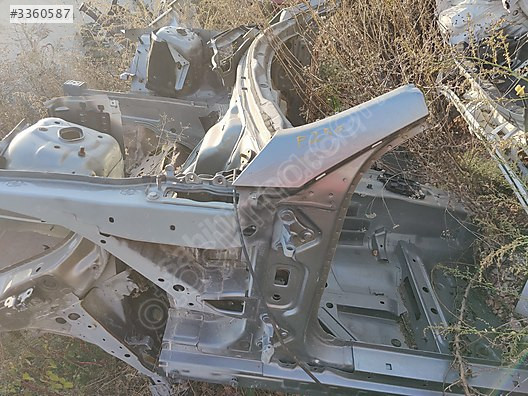 MERCEDES E250 (KESME) ARKA ŞASİ ÇAMURLUK