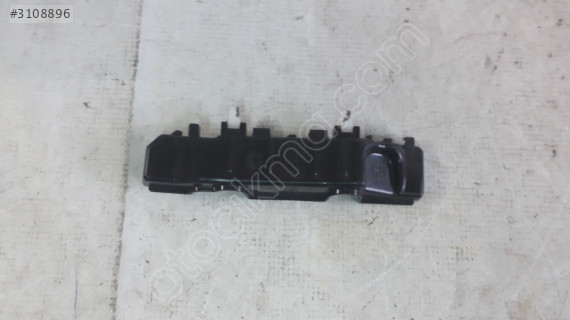 HYUNDAİ İ20 BRAKET SOL ÖN UÇ 86513C8700