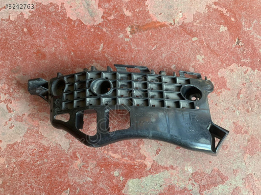 TOYOTA C-HR ÖN TAMPON BRAKETİ SAĞ 52535F4010