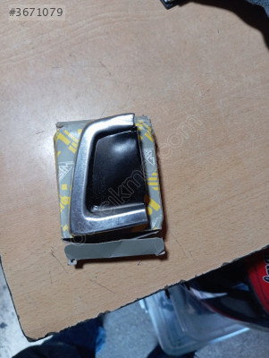Reno 12 sol arka köşe