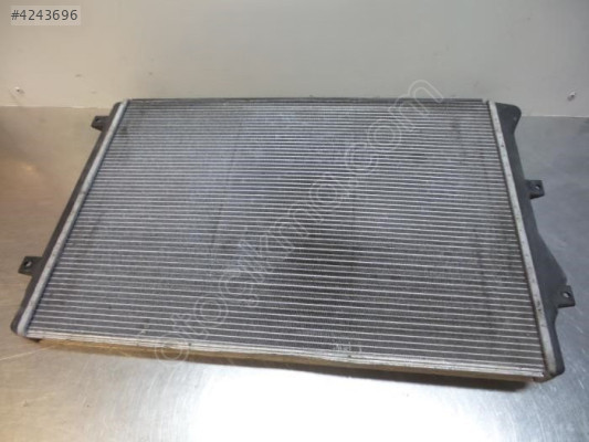 2007-2012 Seat Leon 1.8 TSI için Su Radyatörü - 1K0121251