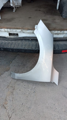 FORD FOCUS SOL ÖN ÇAMURLUK GRİ ORJİNAL ÇIKMA 4500