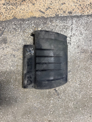 Pejo hdi 16 motor üst kapağı