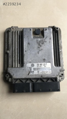 VW PASSAT MOTOR BEYNİ  0261S02111 3C0907115F