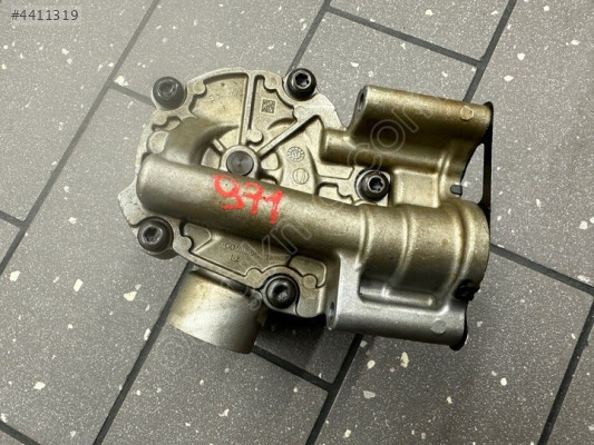 Porsche Panamera 971 2.9 E Hybrid yağ pompası hatasız