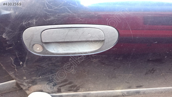 mitsubishi carisma sağ ön dış kapı kolu