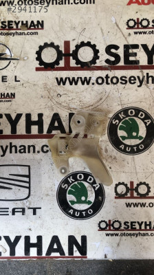 3C0880615 Passat b7 sol far ayağı