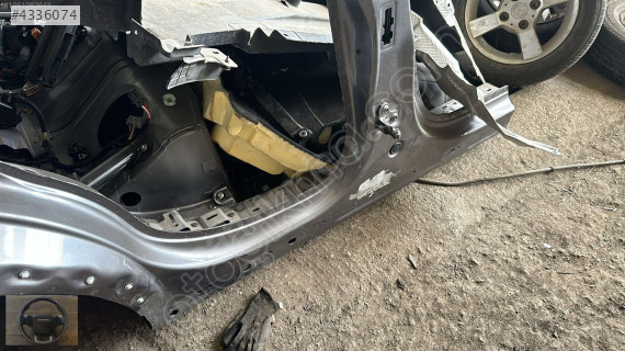 RANGE ROVER VELAR MARŞBİYEL SACI SAĞ SOL BURSA MG