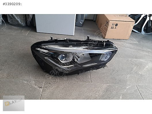 MERCEDES CLA SAĞ FAR ORJINEL SİFİR