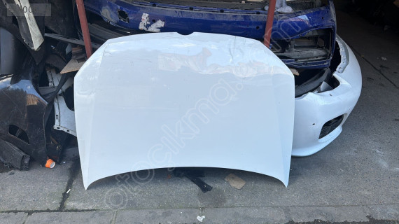 VW POLO ÖN KAPUT