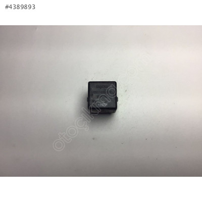 Mitsubishi Space Star 2 Volvo V40 S40 Siyah Röle MB953381