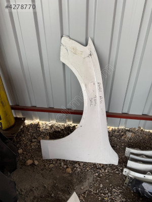 AUDİ A4 SOL ÖN ÇAMURLUK ÇIKMA ORJİNAL