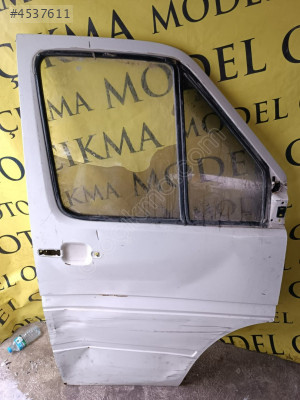 VOLKSWAGEN VOLT LT35 SAĞ ÖN KAPI