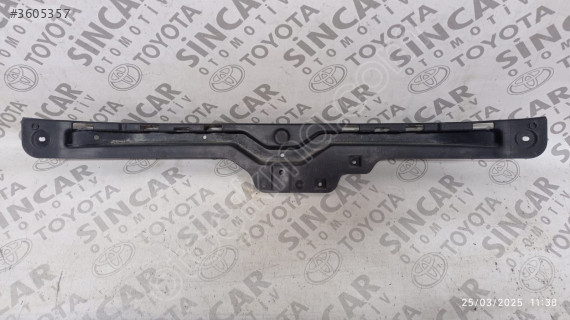FORD FİESTA ARKA TAMPON BRAKETİ 8A61-17B861-A