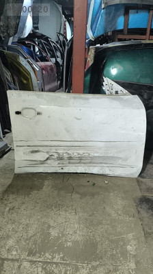 Audi A5 sağ ön kapı