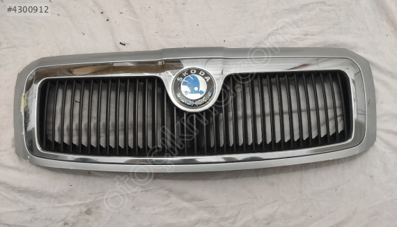 3U0853651C Skoda Super B ön panjur